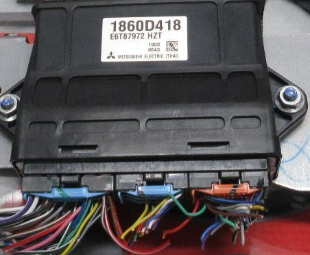 3 Connector Mirage ECU - 98 PIN.png